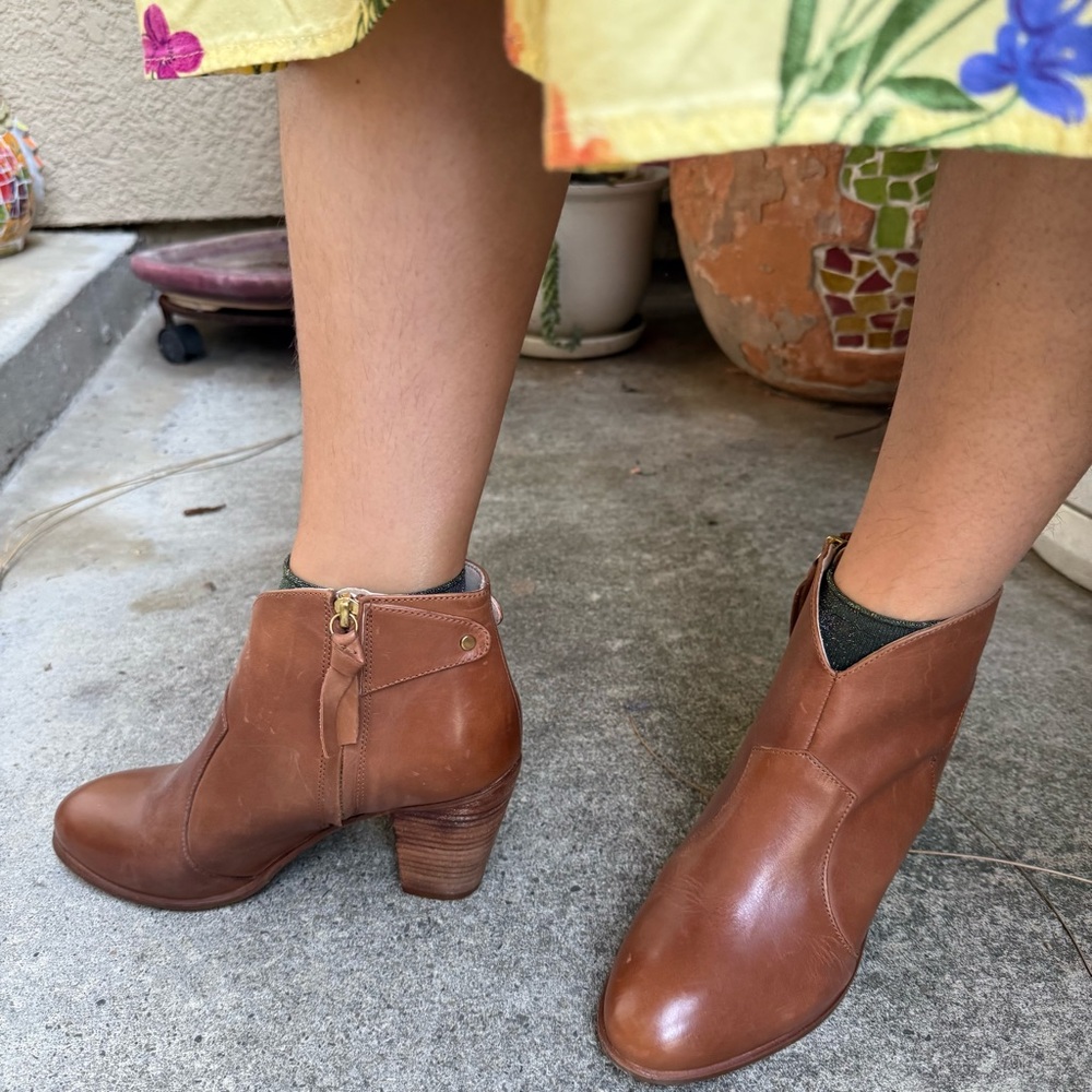 Boden Chestnut Leather Ankle Booties